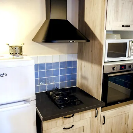 Au Milieu Des Vignes, Piscine, Jacuzzi, Climatisation * Fressac