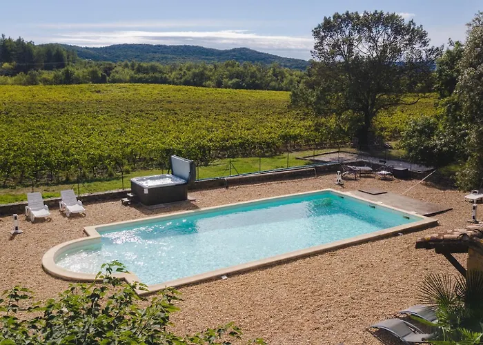 Au Milieu Des Vignes, Piscine, Jacuzzi, Climatisation