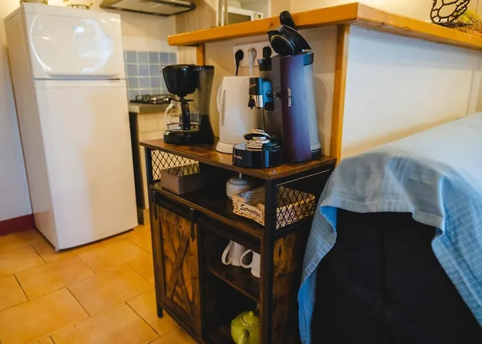 Casa vacanze Au Milieu Des Vignes, Piscine, Jacuzzi, Climatisation Fressac